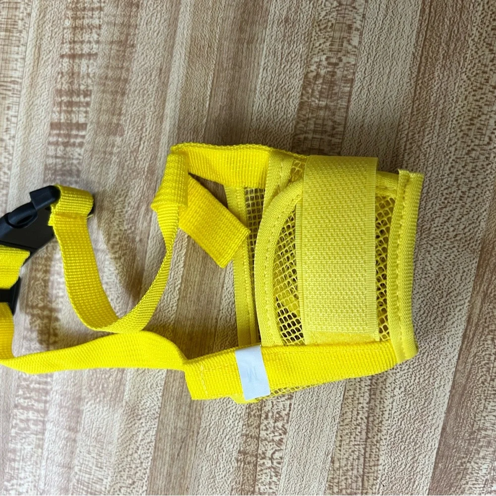 Med Dog muzzles in polyester .